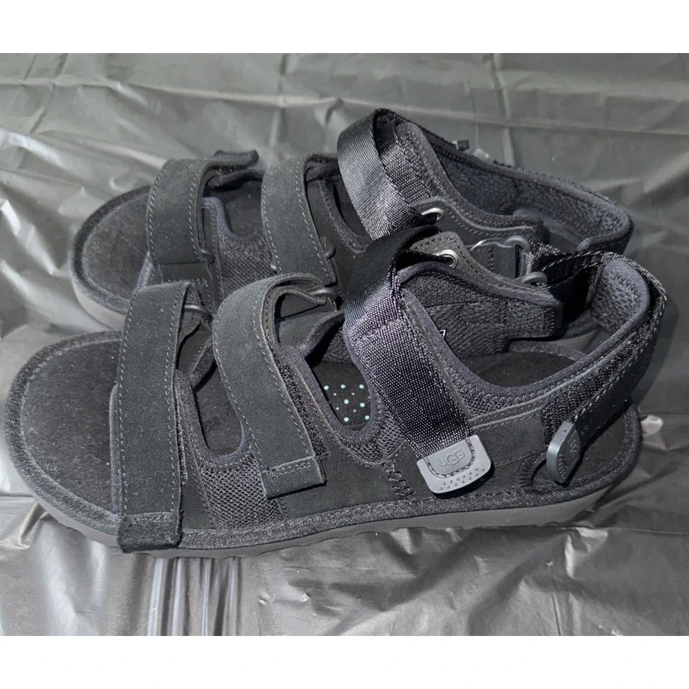 UGG Goldencoast Multistrap Sandals Men's 11 Black Suede‎ Comfort Gorpcore Hiking